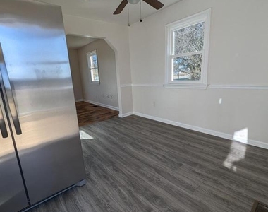 6520 Old Carolina Road - Photo Thumbnail 12