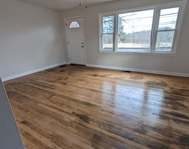 6520 Old Carolina Road - Photo Thumbnail 6