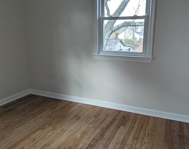 6520 Old Carolina Road - Photo Thumbnail 14