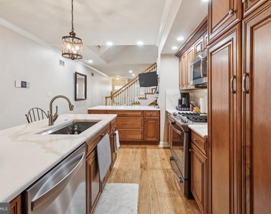 789 S 2nd Street - Photo Thumbnail 11