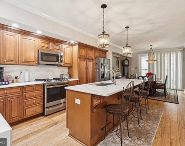 789 S 2nd Street - Photo Thumbnail 12