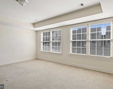 626 D Street - Photo Thumbnail 17