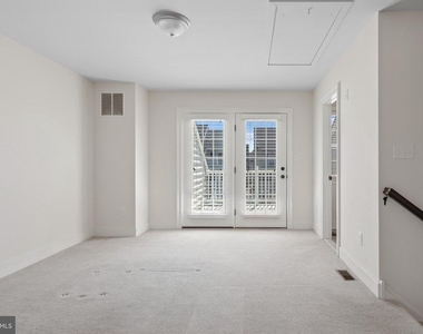 626 D Street - Photo Thumbnail 21