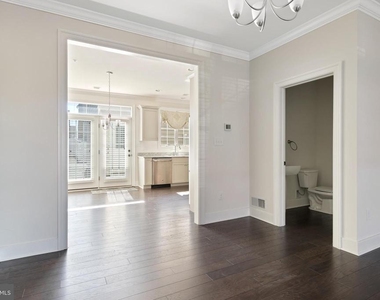 626 D Street - Photo Thumbnail 7
