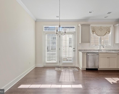 626 D Street - Photo Thumbnail 9
