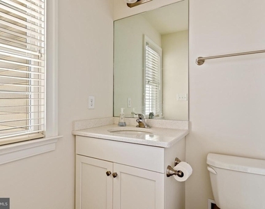 626 D Street - Photo Thumbnail 19