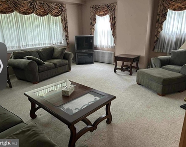 10 Garwin Road - Photo Thumbnail 7