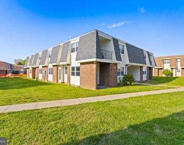 20-1 Florence Tollgate Place - Photo Thumbnail 14