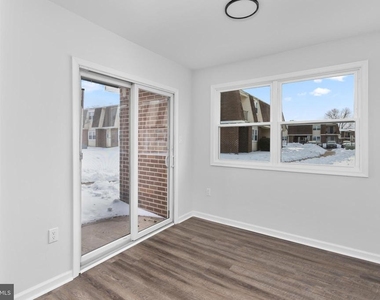 20-1 Florence Tollgate Place - Photo Thumbnail 3