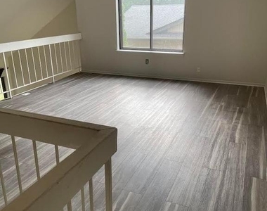 9129 Tulip Grove Road - Photo Thumbnail 6