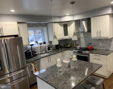 13807 Eastland Street - Photo Thumbnail 2