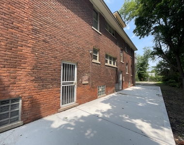 4708 Lakewood Street - Photo Thumbnail 16