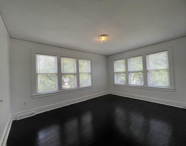 4708 Lakewood Street - Photo Thumbnail 13