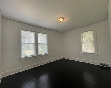 4708 Lakewood Street - Photo Thumbnail 12