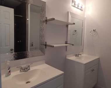 1510 Gordon St St - Photo Thumbnail 7
