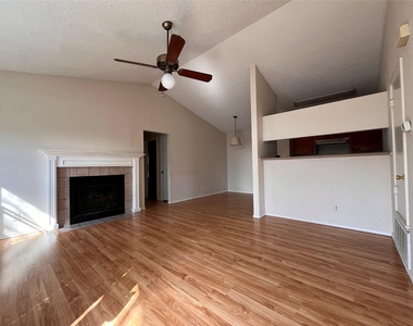 433 Sailmaster St - Photo Thumbnail 1