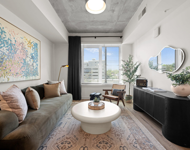 222 N West Street - Photo Thumbnail 9
