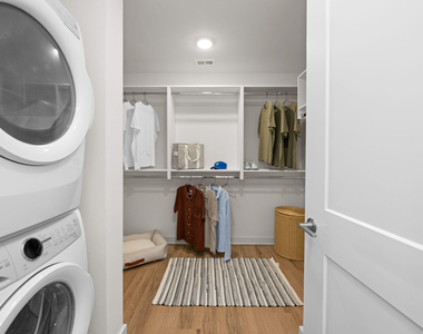 222 N West Street - Photo Thumbnail 16
