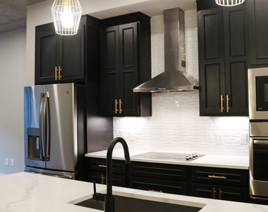 511 S Mangum Street - Photo Thumbnail 13