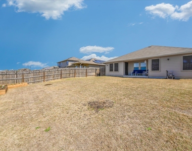 725 Pinnacle Dr - Photo Thumbnail 18