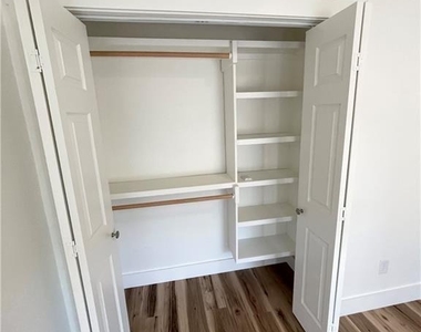 104 Cowal Dr S - Photo Thumbnail 9