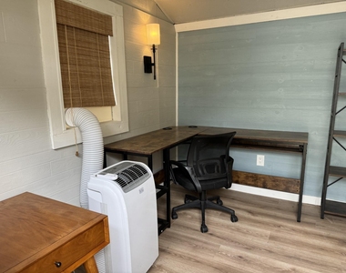 104 Cowal Dr S - Photo Thumbnail 17
