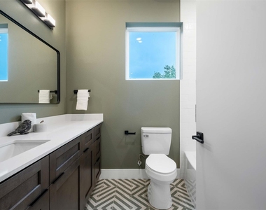4513 S 3rd St - Photo Thumbnail 21