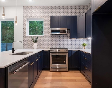 4513 S 3rd St - Photo Thumbnail 12