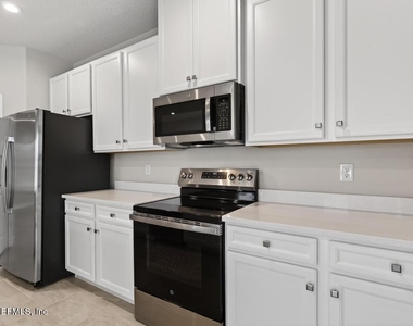 20 Sabal Court - Photo Thumbnail 7