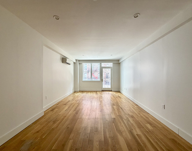 1543 East 19th Street - Photo Thumbnail 1