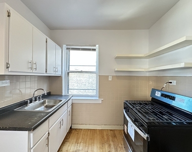 7147 S Constance Avenue - Photo Thumbnail 2