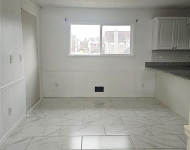 480 Paul Street - Photo Thumbnail 1