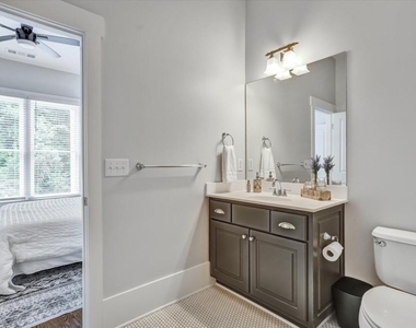 10671 Serenbe Lane - Photo Thumbnail 22