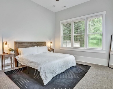 10671 Serenbe Lane - Photo Thumbnail 11