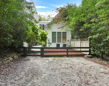 10671 Serenbe Lane - Photo Thumbnail 28