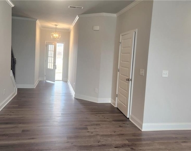 1117 Sunny Vally Lane - Photo Thumbnail 1