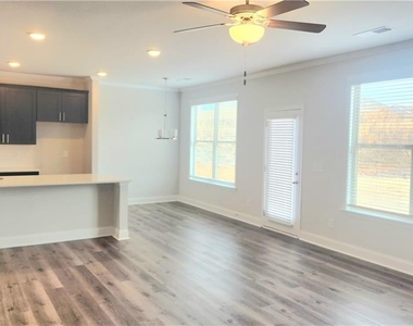 1117 Sunny Vally Lane - Photo Thumbnail 11
