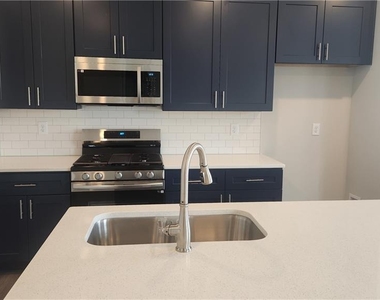 1117 Sunny Vally Lane - Photo Thumbnail 2