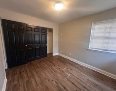 2254 W Garfield Boulevard - Photo Thumbnail 7