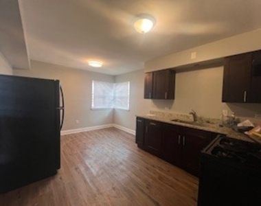 2254 W Garfield Boulevard - Photo Thumbnail 3