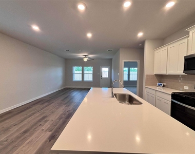 32506 Timber Point Drive - Photo Thumbnail 4