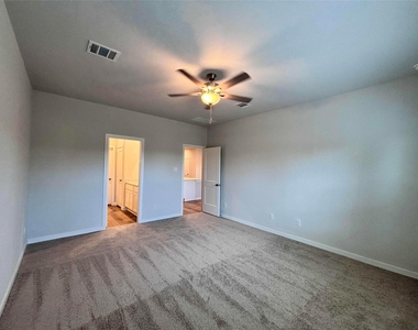 32506 Timber Point Drive - Photo Thumbnail 12