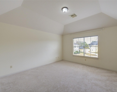 1502 Ashbury Park Lane - Photo Thumbnail 35