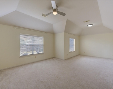 1502 Ashbury Park Lane - Photo Thumbnail 37