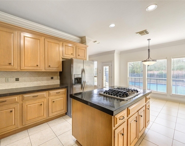 1502 Ashbury Park Lane - Photo Thumbnail 15