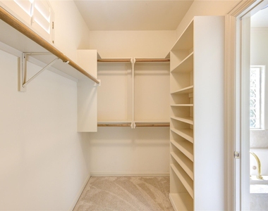 1502 Ashbury Park Lane - Photo Thumbnail 28
