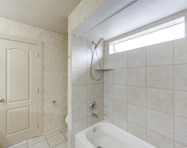 1502 Ashbury Park Lane - Photo Thumbnail 39