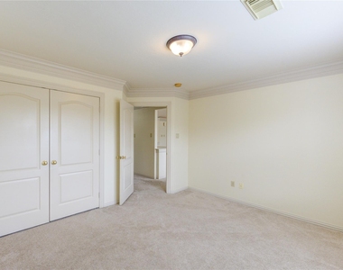1502 Ashbury Park Lane - Photo Thumbnail 32