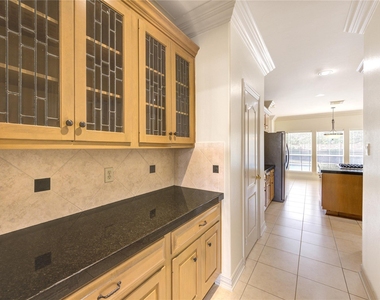 1502 Ashbury Park Lane - Photo Thumbnail 14