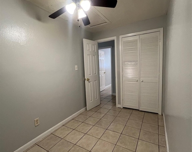 7518 Morley Street - Photo Thumbnail 7
